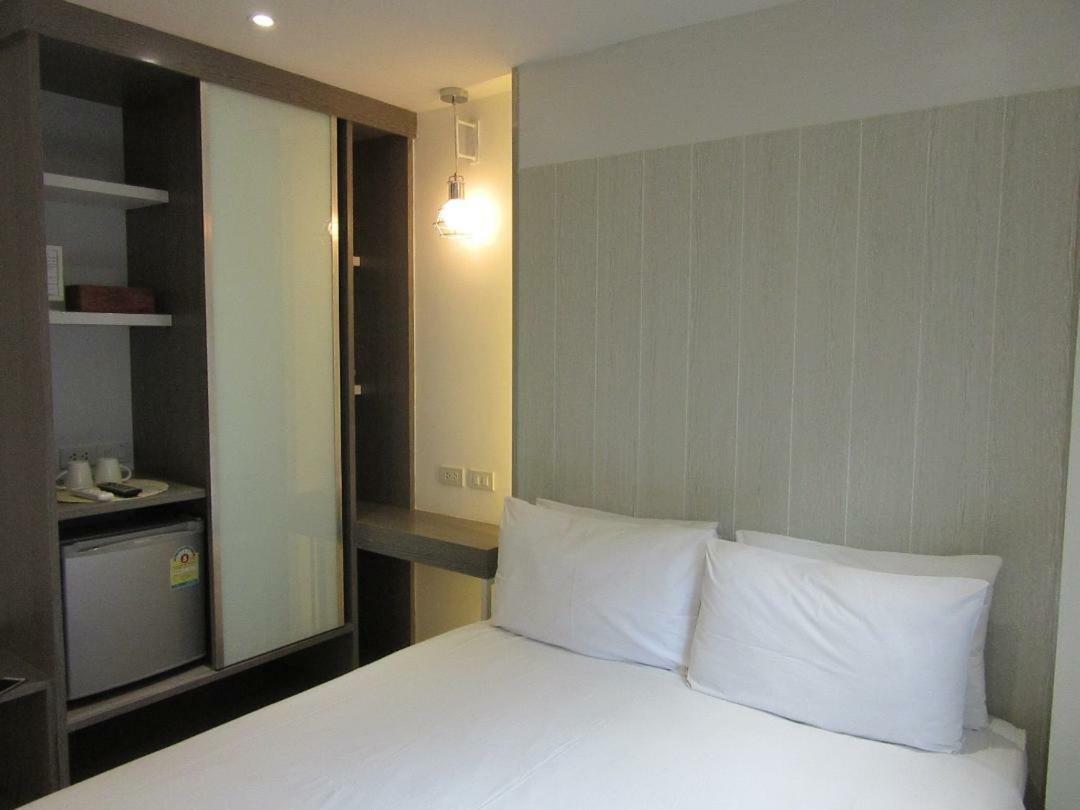 Urban House Hotel Bangkok Exterior foto
